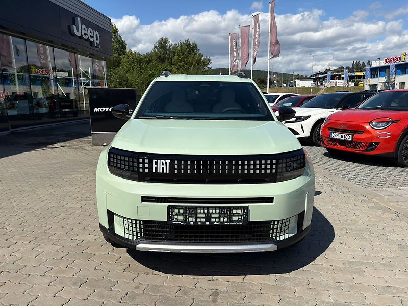 Fiat Grande Panda La Prima 1.2 Turbo Hybrid 110k - fotka 2 z 14