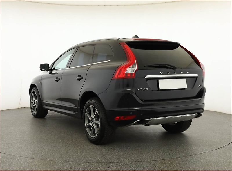 Volvo XC60 (2015) Ocean Race D4, Automat - fotka 4 z 16