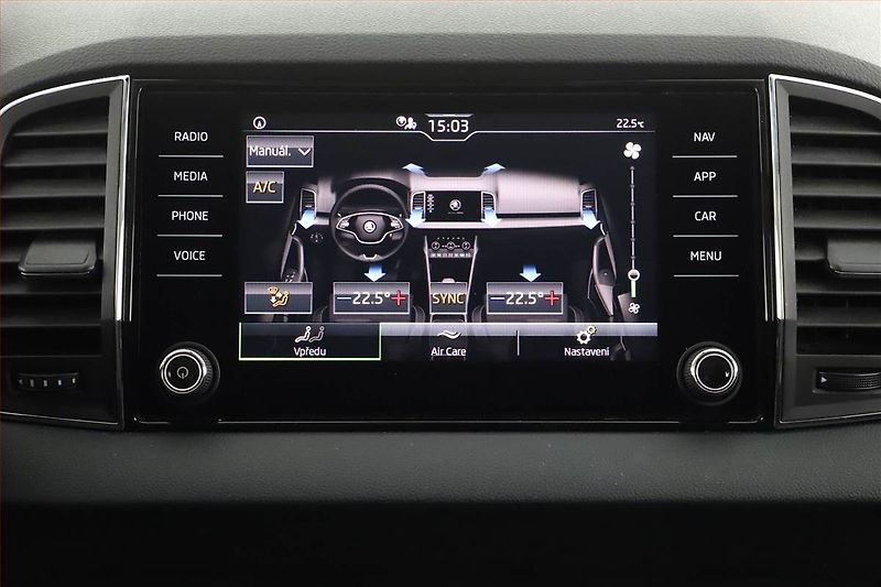 Škoda Karoq (2021) Style 2.0 TDI, Navi, Tempomat - fotka 13 z 18