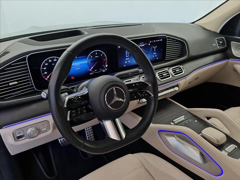 Mercedes-Benz GLS 450 d 4MATIC AMG Line - fotka 9 z 23