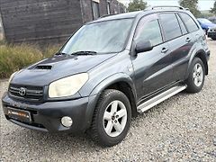 Toyota RAV4 2,0 D-4D 4X4 TAŽNÉ - fotografie inzerátu