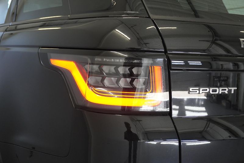 Land Rover Range Rover Sport SPORT 3,0I P400 AUT. 4WD - fotka 15 z 48
