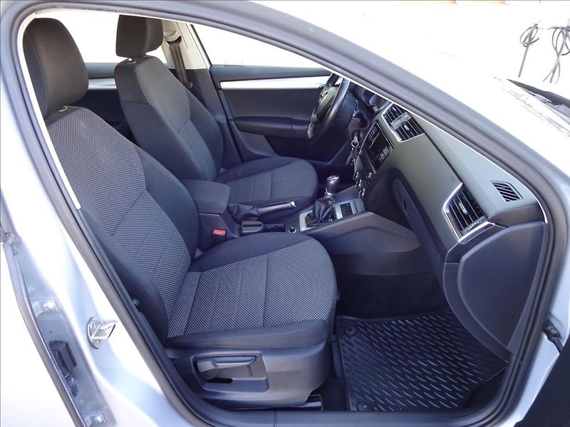 Škoda Octavia III 2,0 TDI 110kW COMBI - fotka 28 z 50