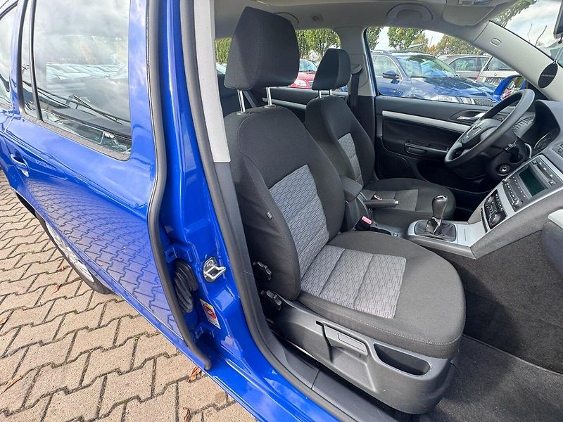 Škoda Octavia (2009) 1,4 TSI 90 KW KOLA KILOMETRY - fotka 33 z 44