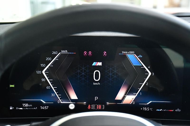 BMW Řada 3 320d xDrive M-SPORT 3L-ZÁRUKA  - fotka 24 z 45