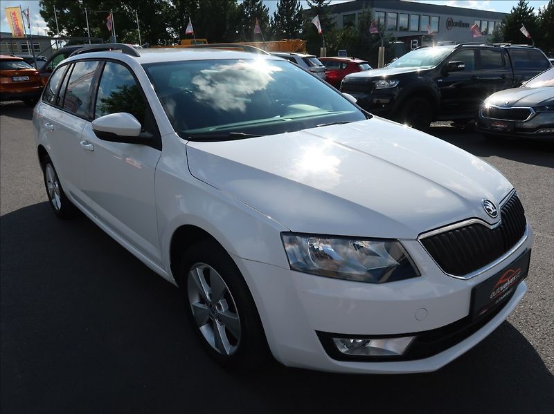 Škoda Octavia 1,6 TDi,77kW,NovéČR,tempomat - fotka 2 z 22
