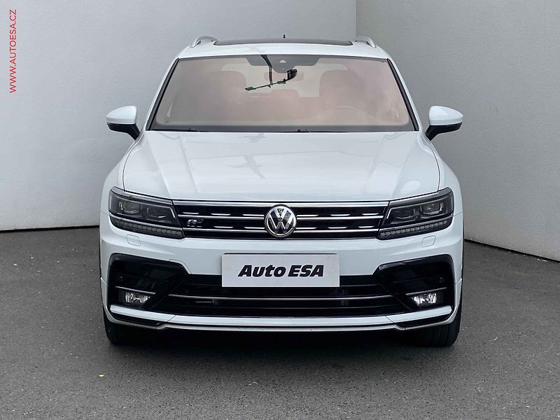 Volkswagen Tiguan (2020) 2.0 TDi 4X4, R-Line, DSG - fotka 2 z 22