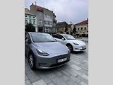 Sraz elektromobilů na náměstí ve Valašském Meziříčí, 5. srpna 2023.