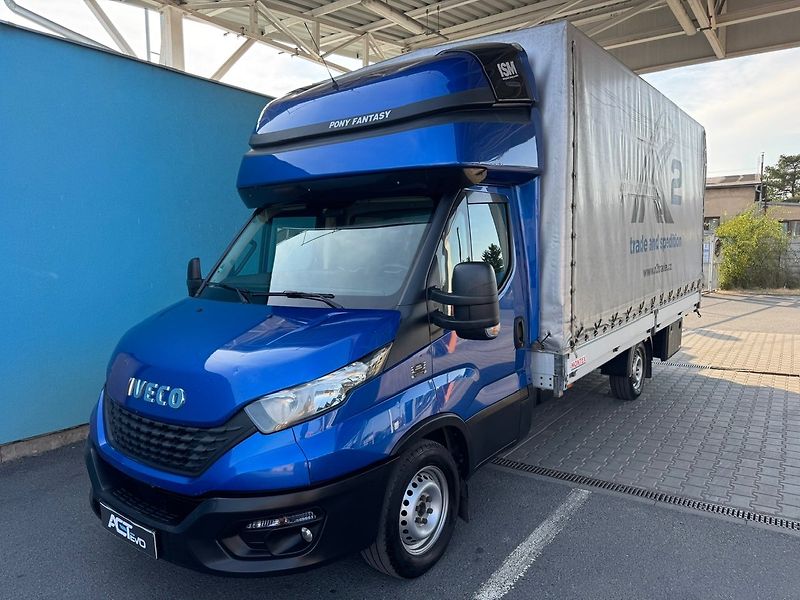Iveco Daily (2021) 35S16 plachta 10 pal + spaní - fotografie inzerátu