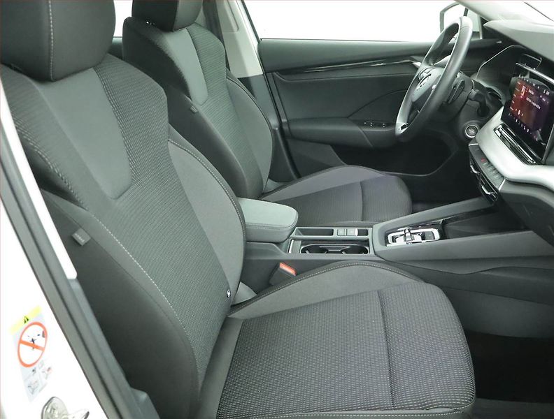 Škoda Octavia (2024) Selection 1.5 TSI - fotka 9 z 19