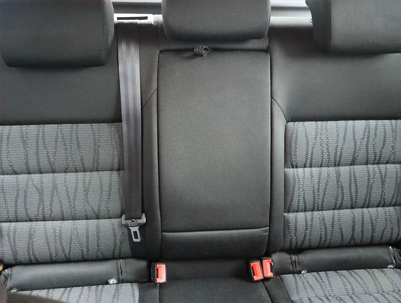 Škoda Octavia (2011) 1.6 TDI, Tempomat - fotka 10 z 14