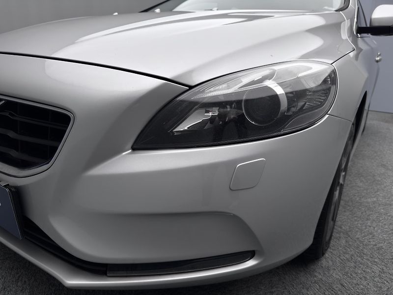 Volvo V40 D3 OCEAN RACE 1.maj - fotka 21 z 44