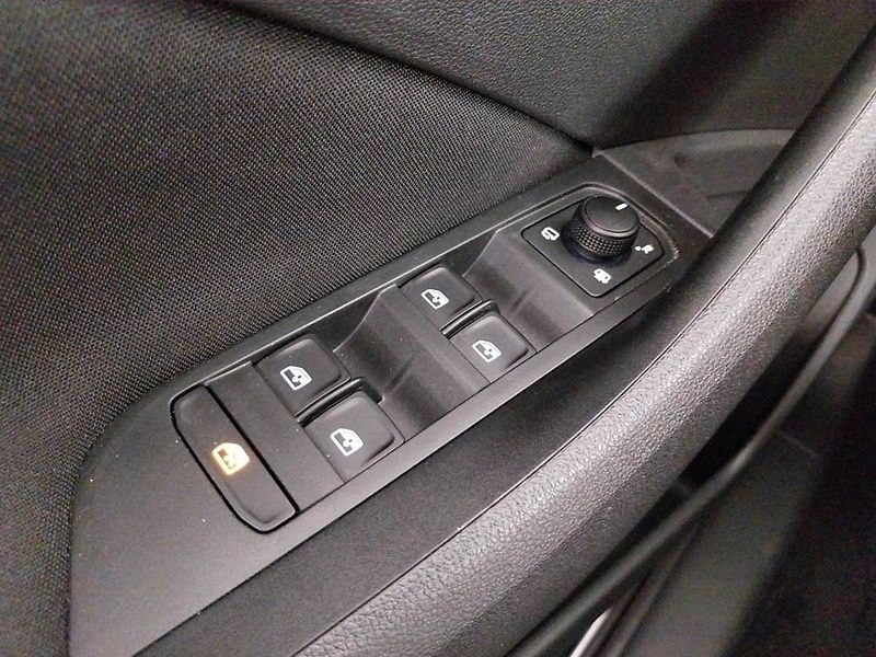 Škoda Scala (2021) Monte Carlo 1.0 TSI - fotka 18 z 23