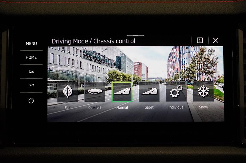 Škoda Kodiaq 2.0TSI,180kW,RS,1MAJ,ČR,NZ.TOP - fotka 41 z 42