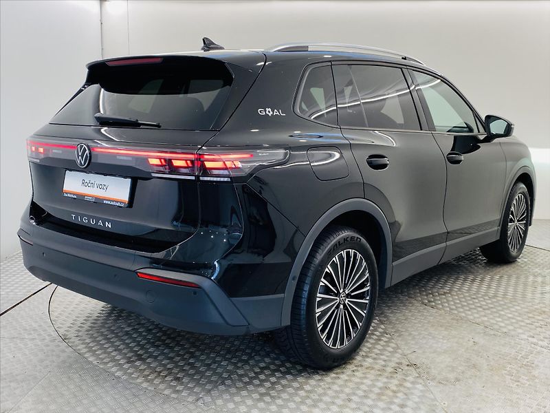 Volkswagen Tiguan 2,0 TDI DSG 110 kW Head Up Lif - fotka 2 z 27
