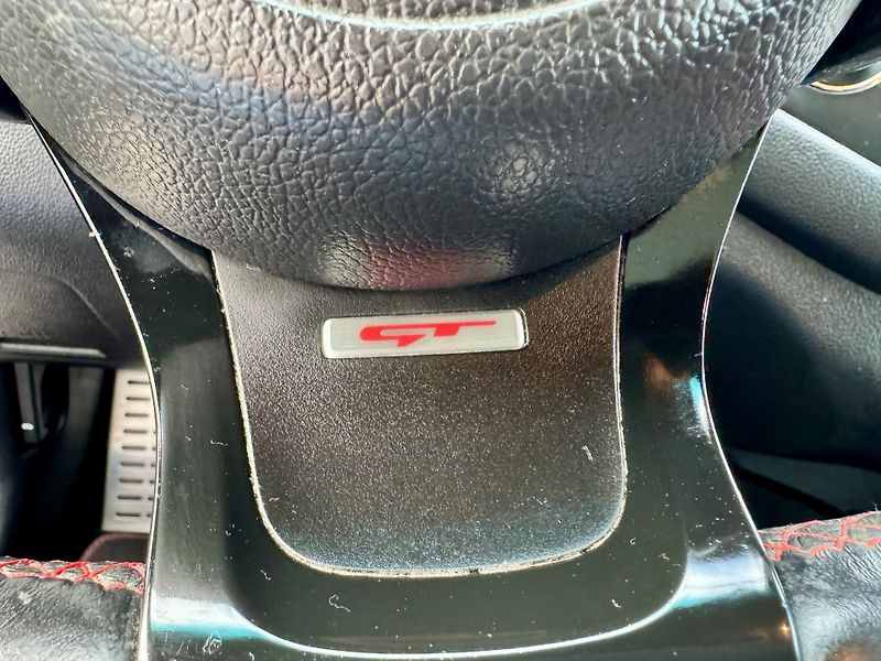 Kia Ceed (2016) 1.6 T-GDI 150kW GT Plus RECARO - fotka 17 z 25