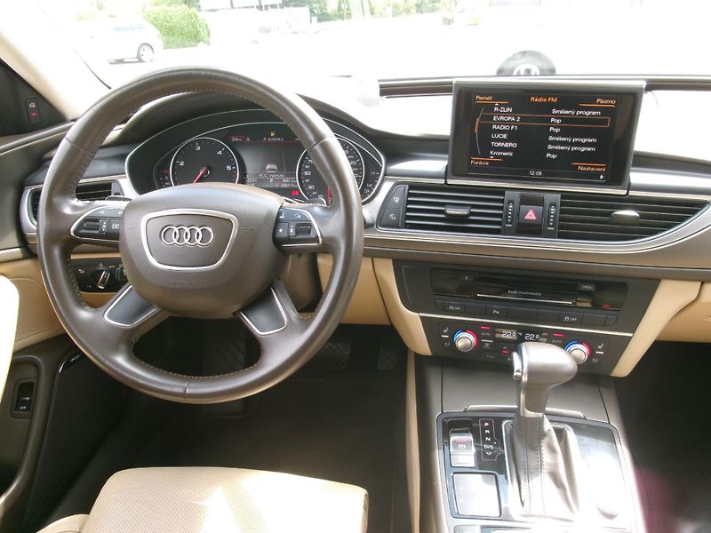 Audi A6 Avant (2013) 3,0TDI QUATTRO S-LINE LED - fotka 25 z 31