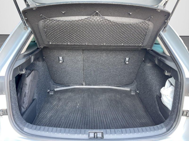 Škoda Scala (2022) 1.5 TSI 110kW Style Plus - fotka 28 z 31