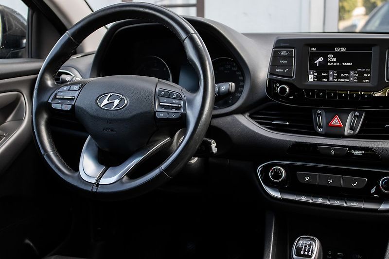 Hyundai i30 - fotka 15 z 20