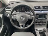 Volkswagen Passat (2013) 2.0 TDI, Navi, bixen - náhled 11
