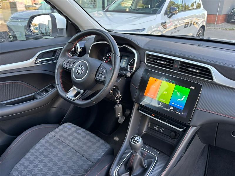 MG ZS 1,5 VTi  Essential Manuál - fotka 16 z 23