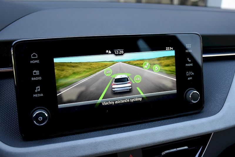 Škoda Kamiq (2025) Top Selection 1,0 TSI 85 kW 6- - fotka 18 z 33