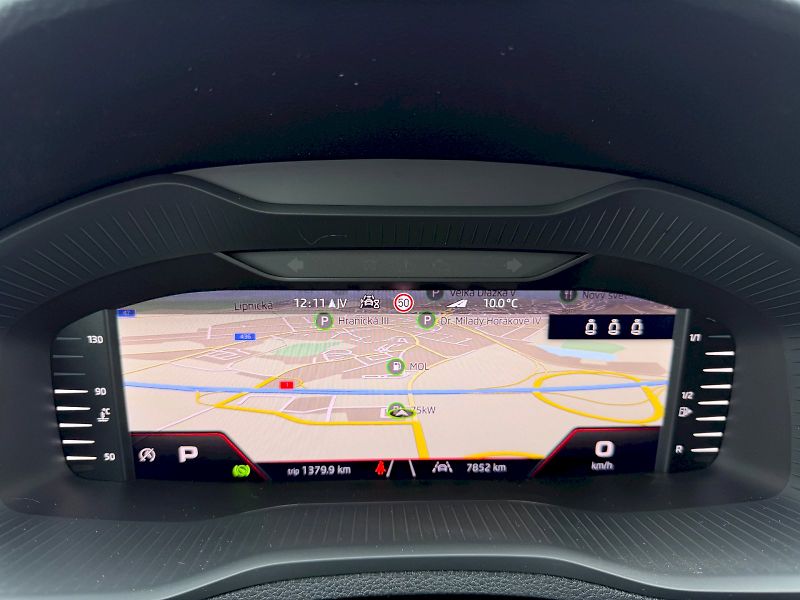 Škoda Karoq (2025) 1.5 TSI 110KW DSG SportLine - fotka 15 z 35
