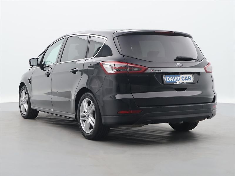 Ford S-MAX 2,0 TDCi Aut. Titanium 7-Míst - fotka 5 z 39