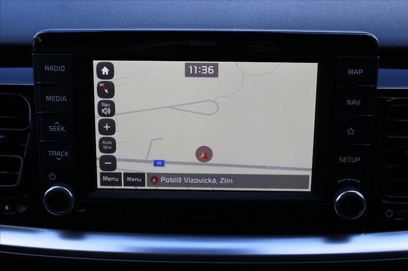 Kia Stonic 1,4 i  NOVÉ V ČR,PREMIUM,34TKM - fotka 11 z 33