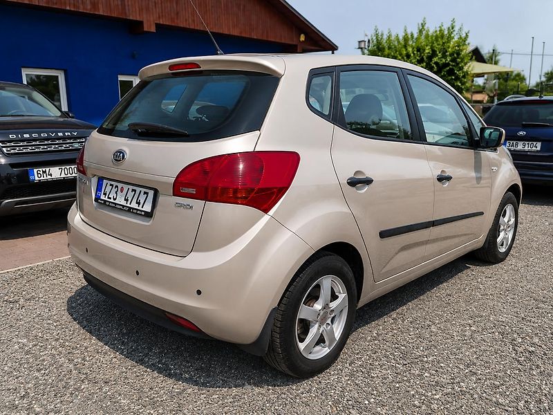 Kia Venga (2011) 1.4 CRDI - fotka 3 z 19