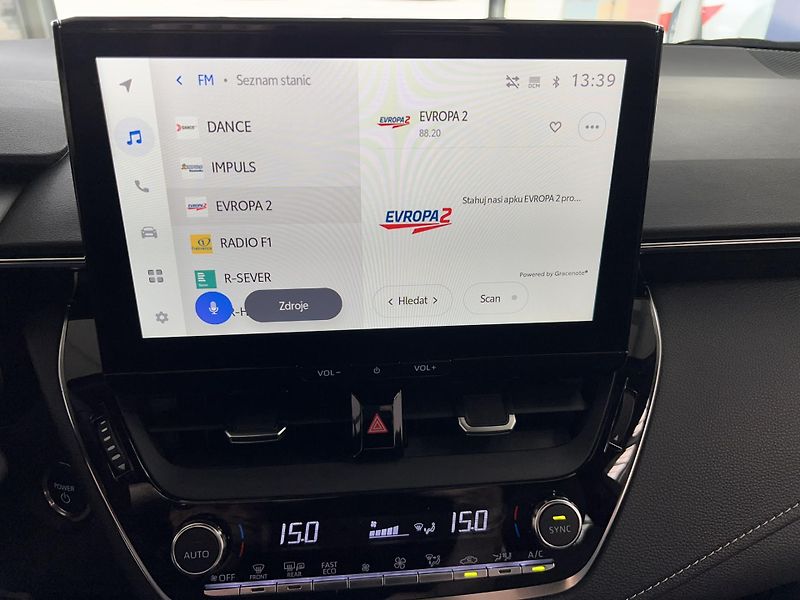 Toyota Corolla (2024) TS 1.8 HEV STYLE - fotka 11 z 18