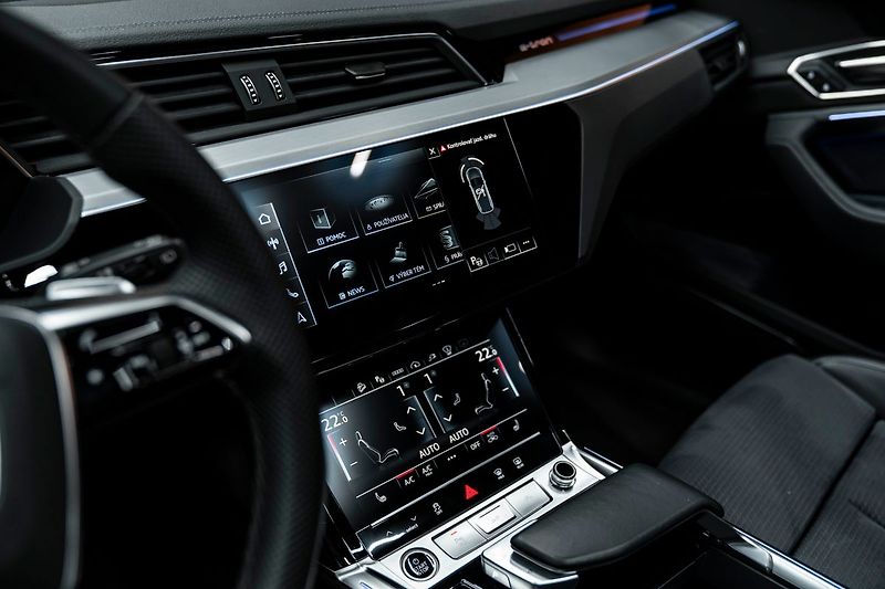 Audi Q8 e-tron E-TRON - fotka 12 z 25