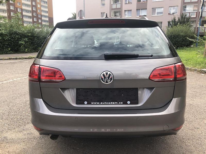 Volkswagen Golf Variant (2013) 1,6TDI DSG Comfortl. Nez. top. - fotka 15 z 65