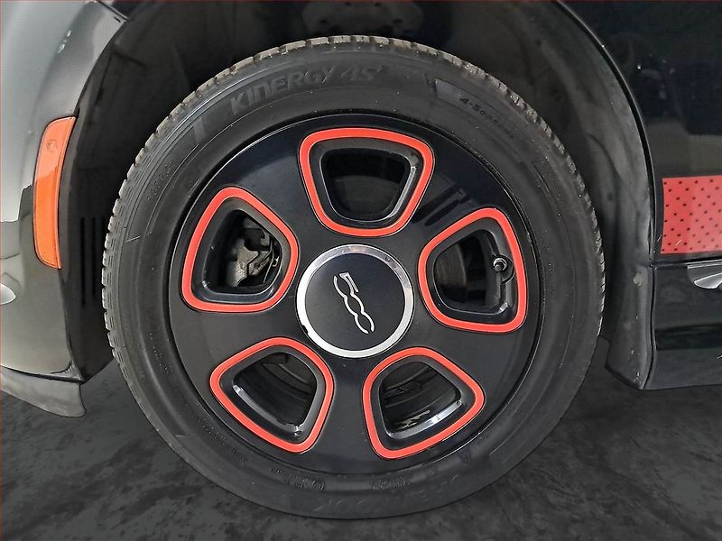 Fiat 500e (2014) 24 kWh, Automat, Tempomat - fotka 15 z 19