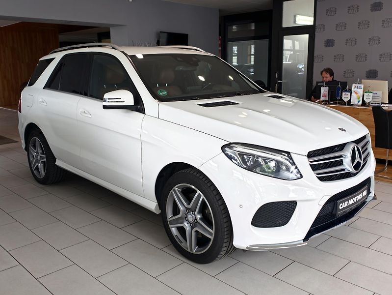 Mercedes-Benz GLE 250d 4M AMG Airmatic - fotka 3 z 53