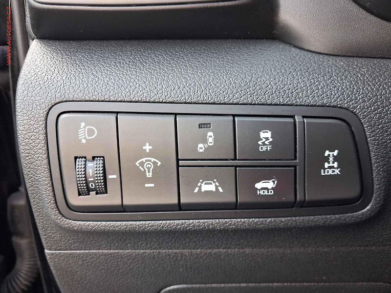 Hyundai Tucson (2019) 1.6 T-GDi 4x4, Premium, AT - fotka 18 z 21