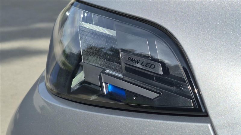 BMW X5 3,0 30d xDrive Msport DPH ČR - fotka 33 z 35