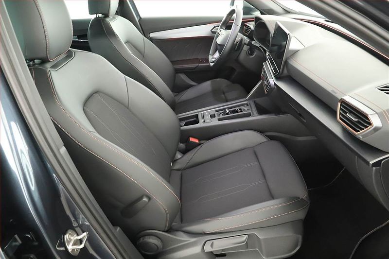 Cupra Formentor (2024) 2.0 TSI 4Drive - fotka 7 z 18