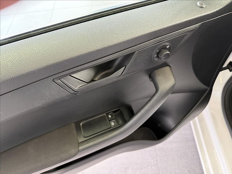 Škoda Fabia 1,0   TSI 70kW,ČR,SERVISKA - fotka 7 z 18
