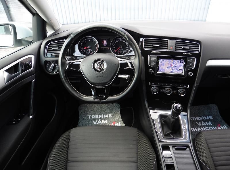 Volkswagen Golf Variant 1,4 TSi Cup Navi - fotka 11 z 14