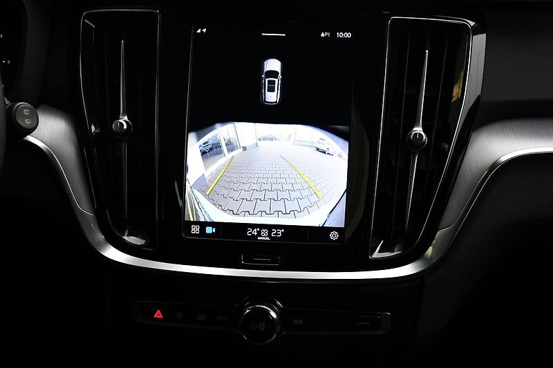 Volvo V60 2.0B4 LED NAV TAŽNÉ - fotka 8 z 49