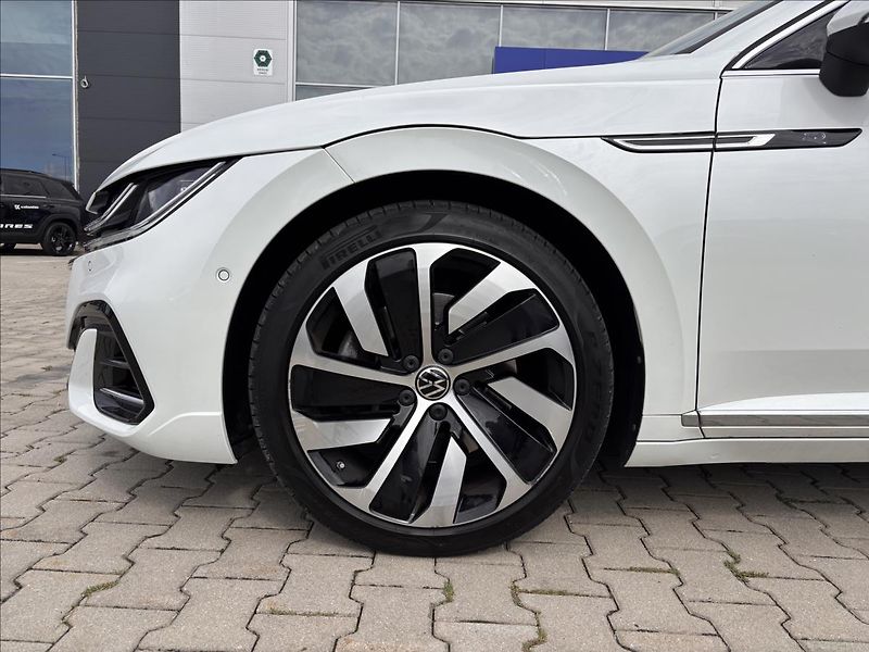 Volkswagen Arteon 2,0 TSI R-Line 206kW DSG - fotka 10 z 38