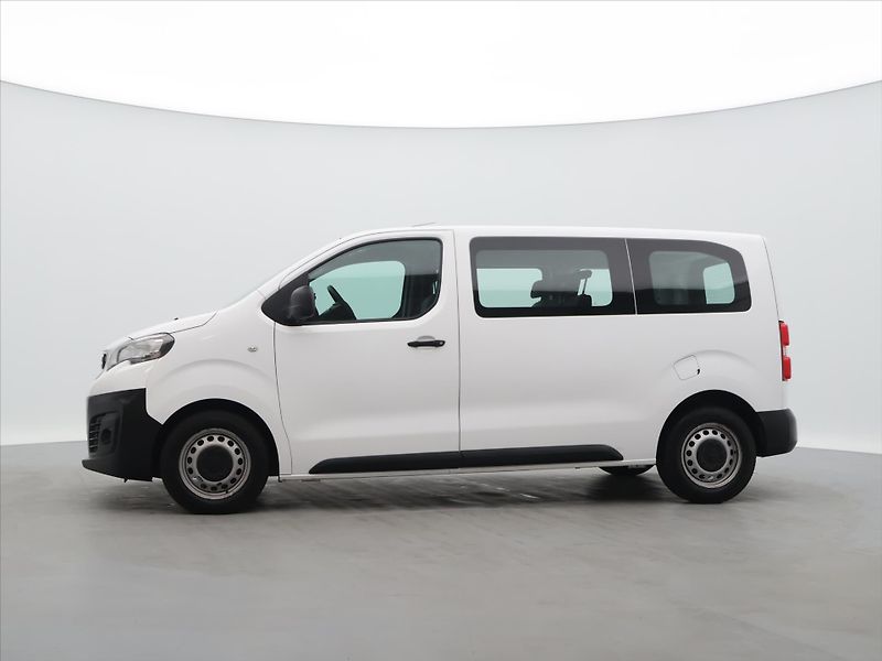 Peugeot Traveller 2.0 BlueHDI 110kW 5-Míst L2 - fotka 4 z 31