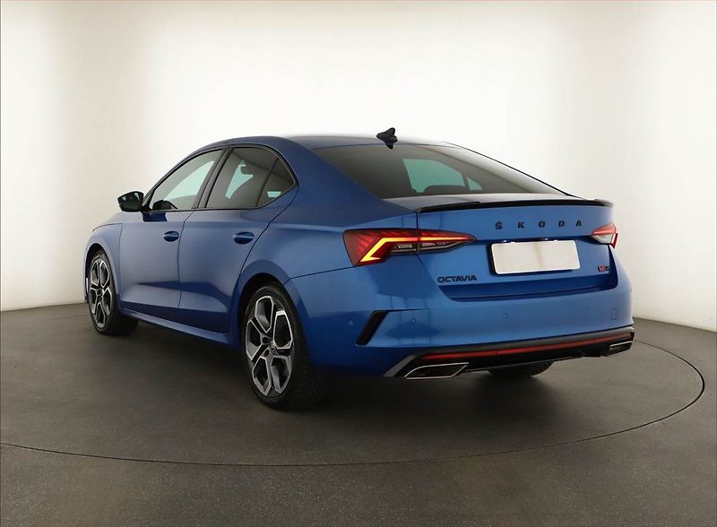 Škoda Octavia (2022) RS 2.0 TSI - fotka 4 z 16
