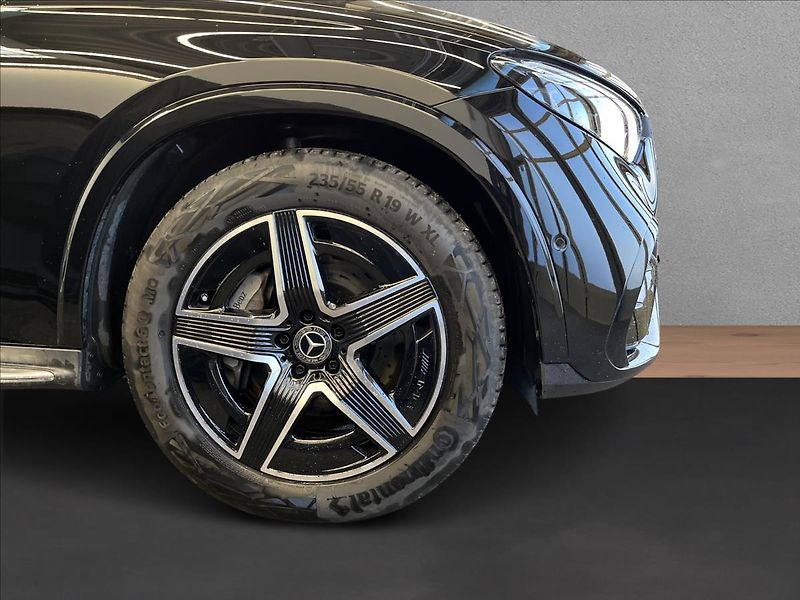 Mercedes-Benz GLC 220d 4MATIC AMG Line Night - fotka 22 z 22