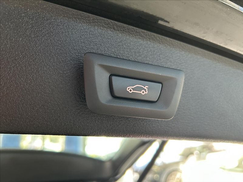 BMW X3 2,0   xDrive20d,1.MAJITEL,ČR,D - fotka 34 z 38
