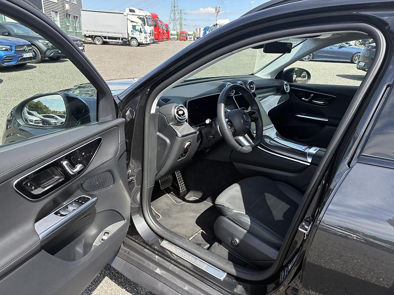Mercedes-Benz GLC (2025) 220d 4MATIC - fotka 11 z 15
