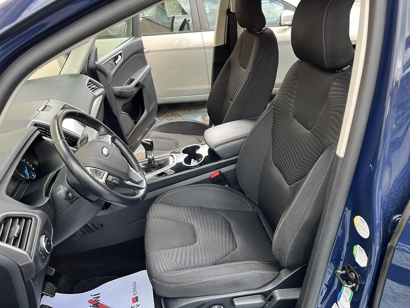 Ford S-MAX (2021) 2.0Eco NEZ*TOPENÍ ACC KAMERA - fotka 18 z 39