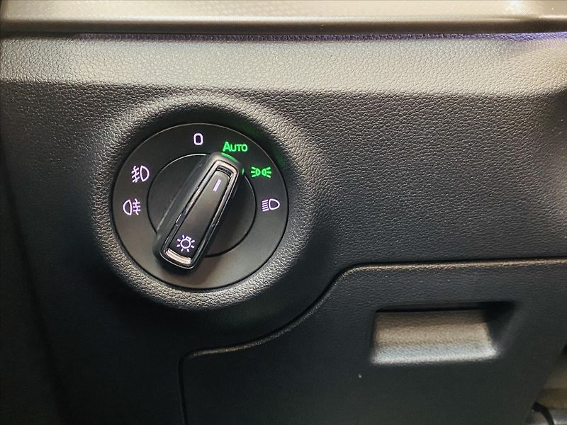 Škoda Kamiq 1,5 TSI 110kW Style - fotka 13 z 24