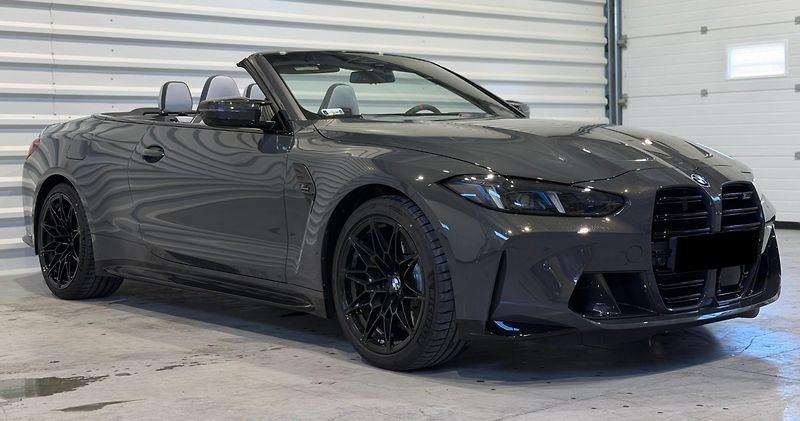 BMW M4 (2026) Competition Cabrio xDrive H&K - fotka 2 z 15